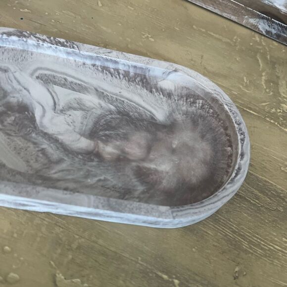 Handcrafted Resin Oval Tray - Picture 5 of 8